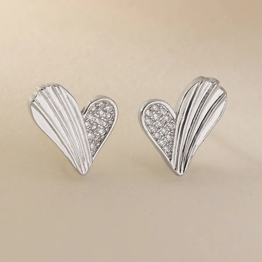 1 Pair Retro Simple Style Commute Heart Shape Plating Hollow Out Inlay Copper Zircon Ear Studs