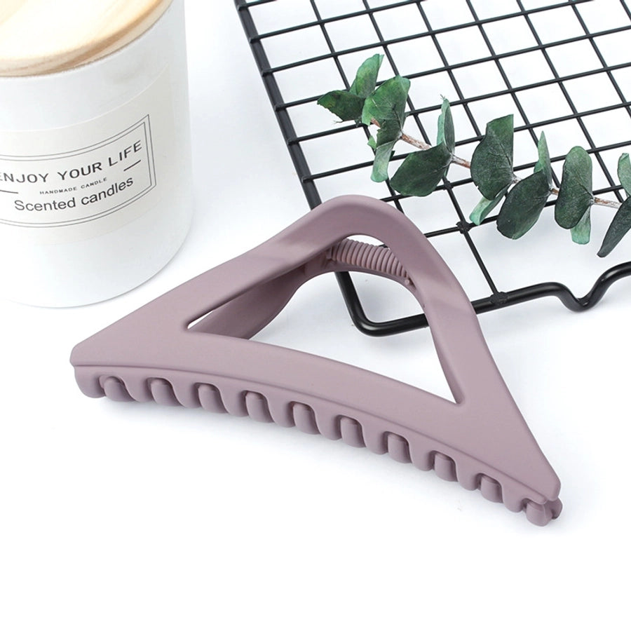 simple style triangle arylic stoving varnish hair claws 1 piece