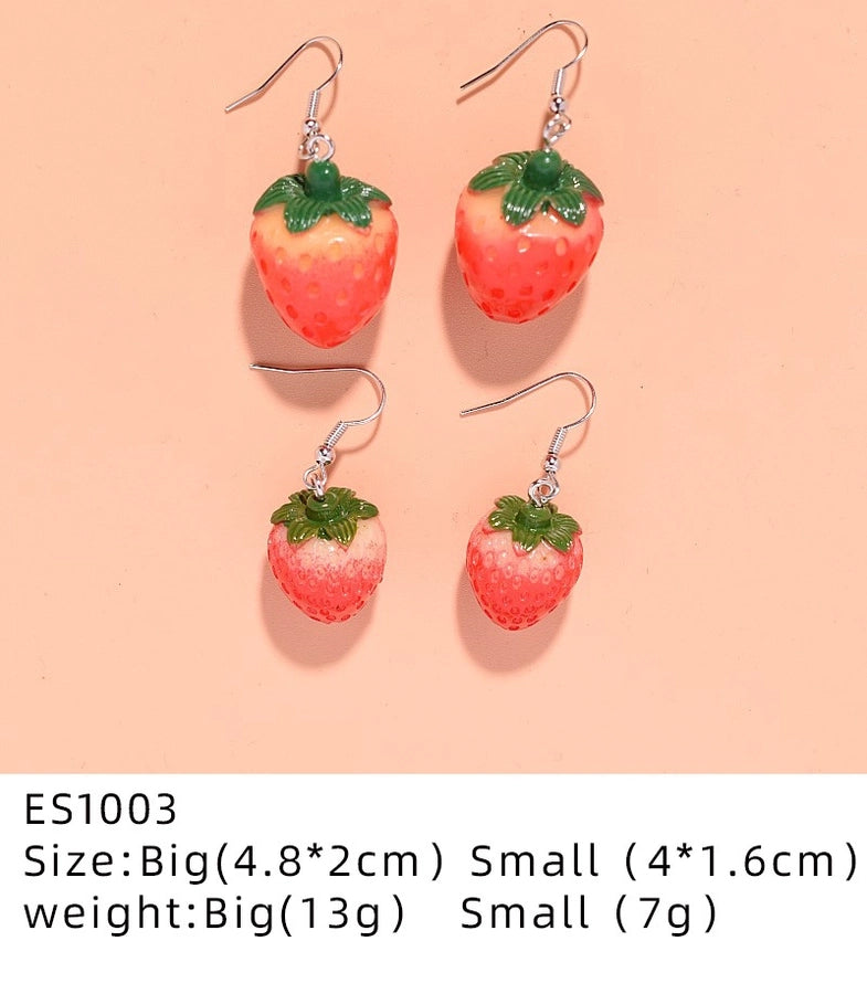 Europe and the United States  personality sweet three-dimensional resin simulation strawberry earrings earrings creative female fun fruit earrings