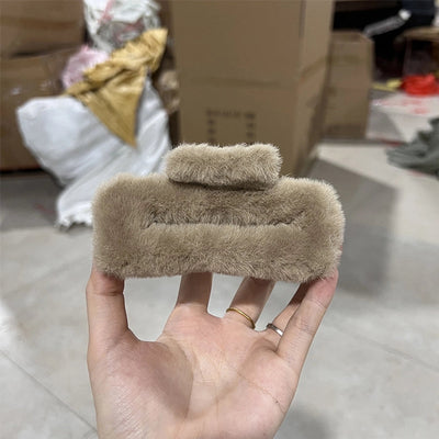 Women's Simple Style Solid Color PC Plush Hair Claws