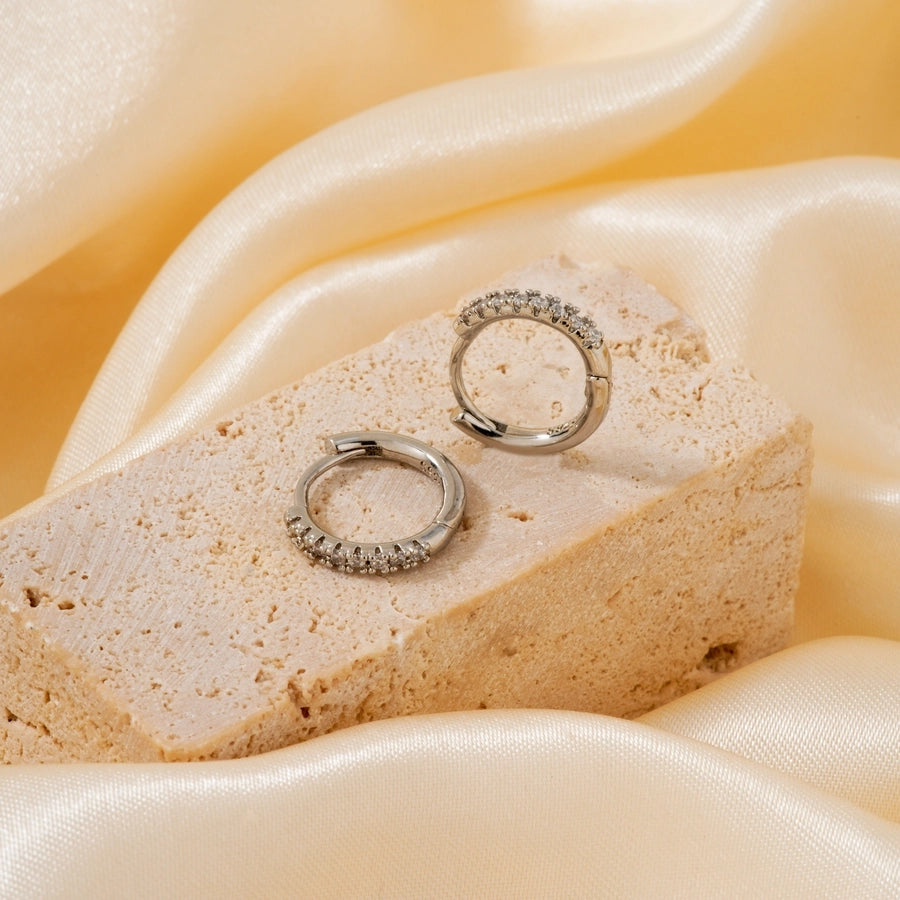 1 Pair Casual Elegant Lady Round Inlay Copper Zircon Rhodium Plated Earrings