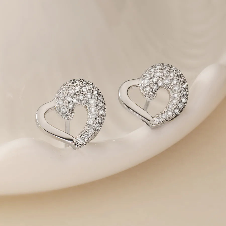 1 Pair Retro Simple Style Commute Heart Shape Plating Hollow Out Inlay Copper Zircon Ear Studs