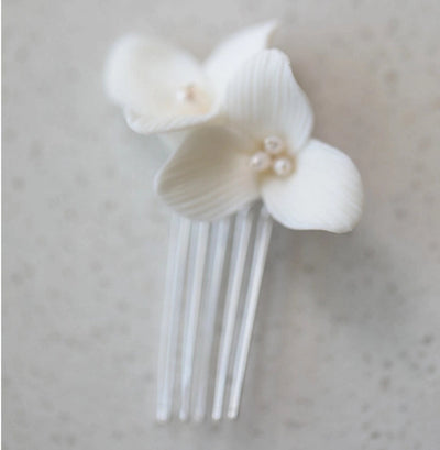 Women's Elegant Streetwear Flower Imitation Pearl Metal Hair Combs