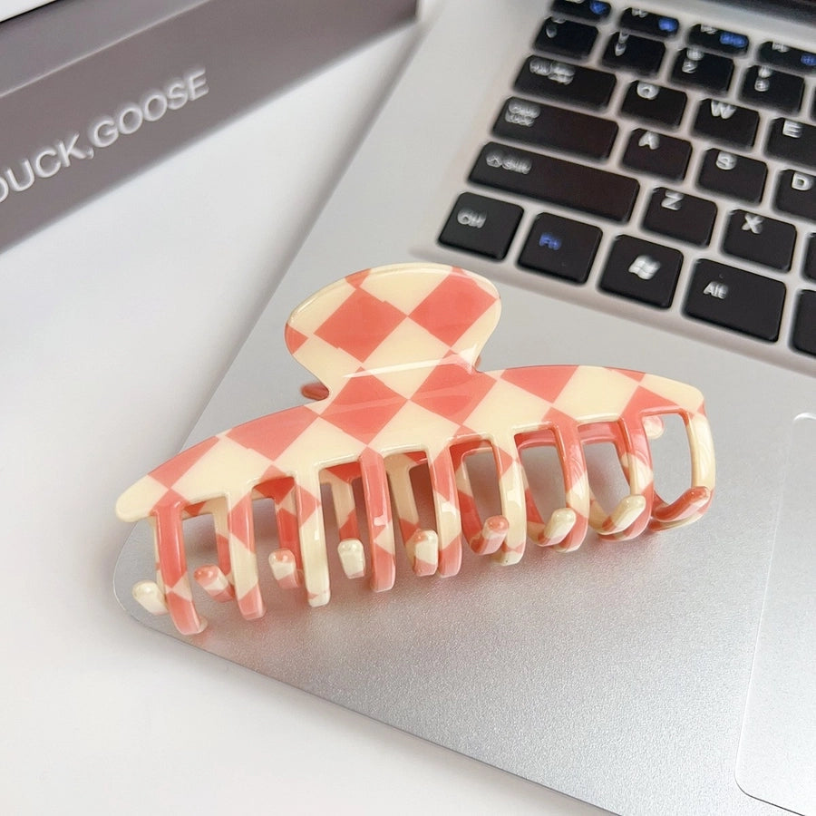 simple style lattice pvc hollow out hair claws