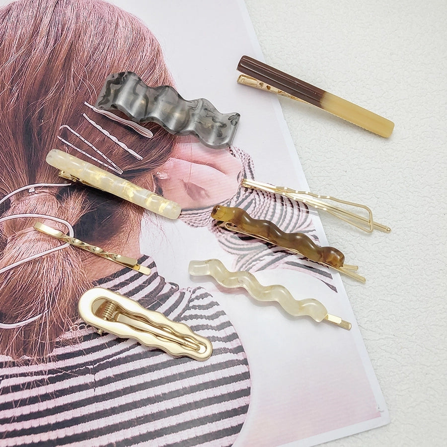 Women's Simple Style Classic Style Solid Color Alloy Plastic Tassel Hair Clip