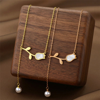 [Whole Body Titanium Steel] Tulip Pearl Pendant Necklace Light Luxury Classic Style Necklace