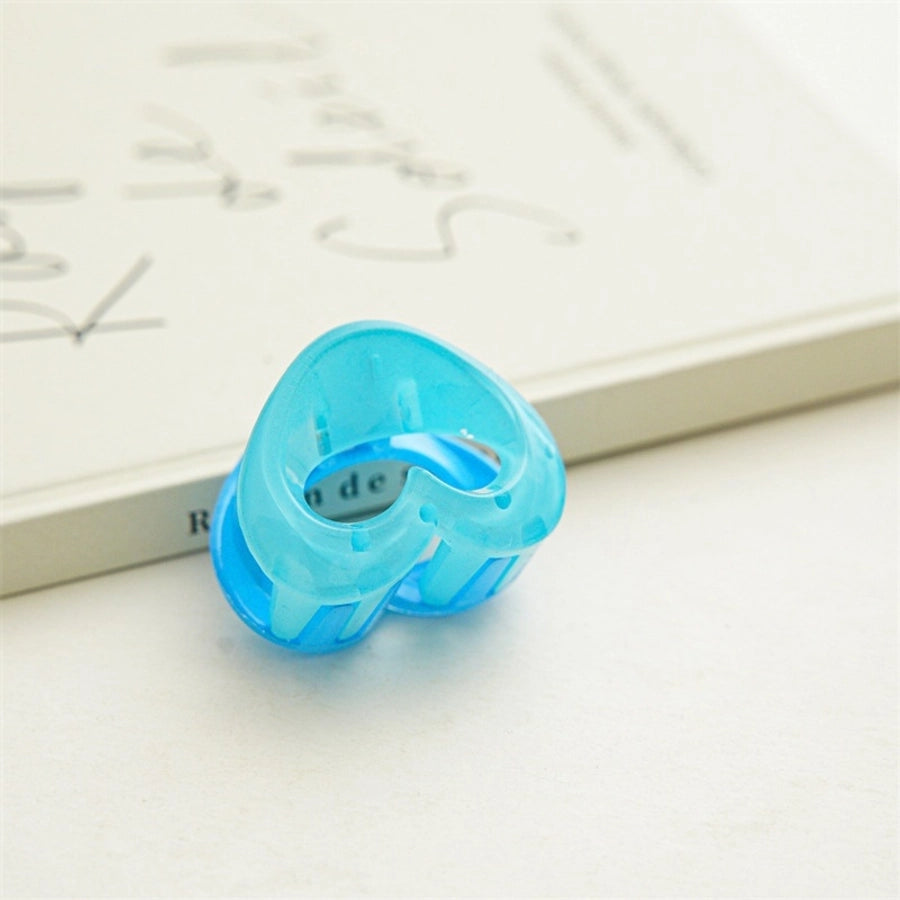 sweet heart shape plastic resin hollow out hair claws