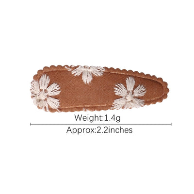 Girl'S Cute Sweet Flower Synthetic Yarn Knit Iron Embroidery Hair Clip