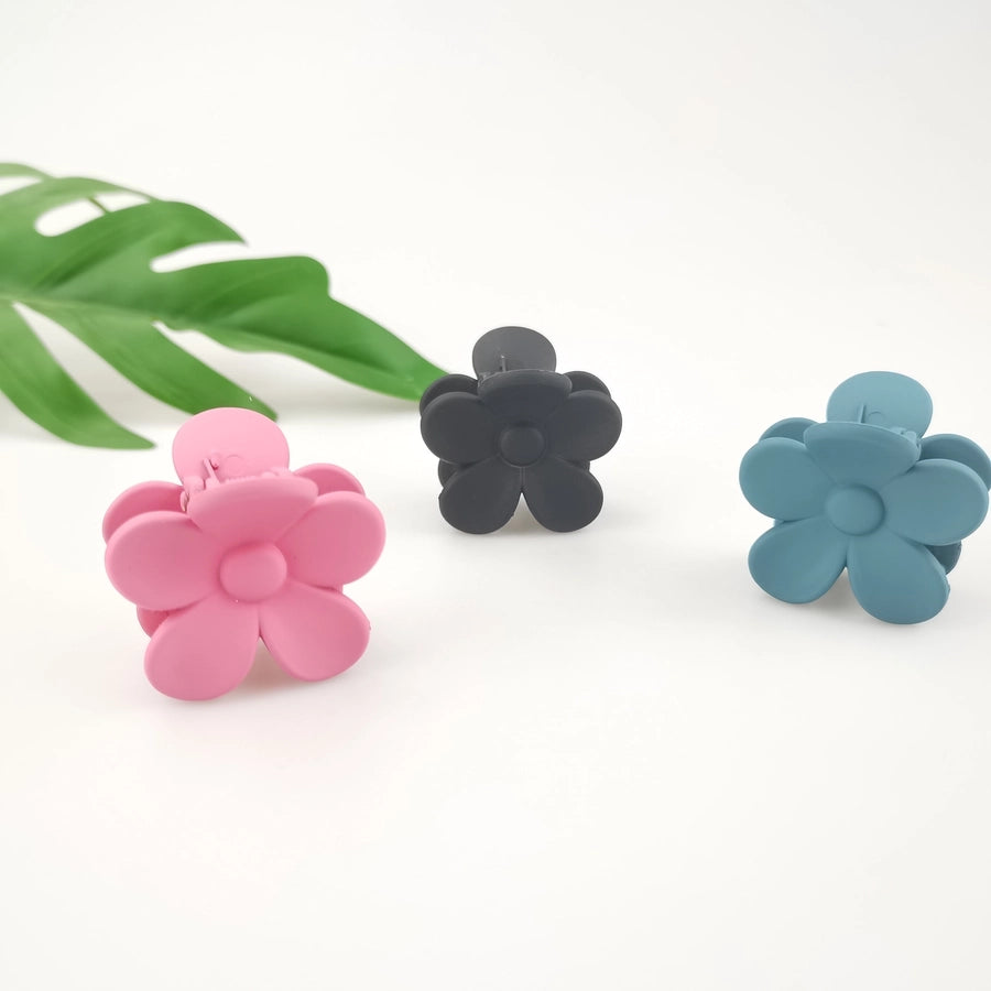 cute korean style flower plastic resin stoving varnish hair claws