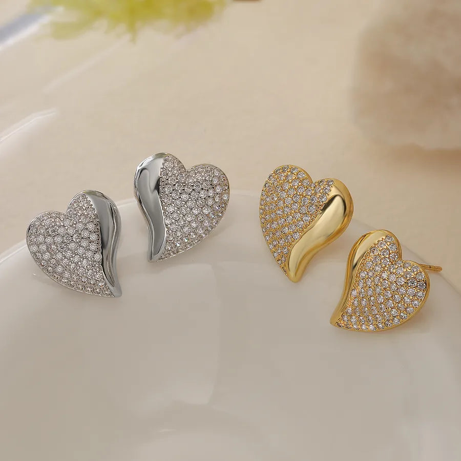 1 Pair Retro Simple Style Commute Heart Shape Inlay Copper Zircon 18K Gold Plated Ear Studs