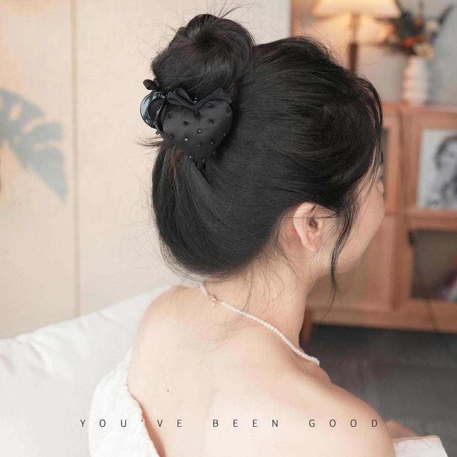 women's retro heart shape cloth hair claws