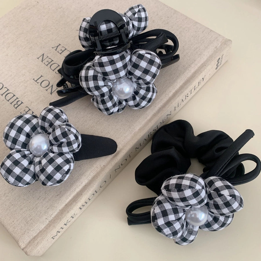 Women's Elegant Simple Style Floral Cloth Hair Clip Hair Tie Hair Claws