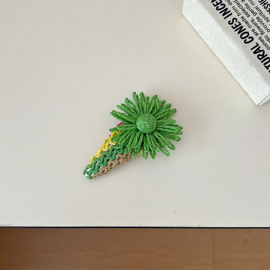 Women's Casual Sweet Daisy Plastic Hair Clip