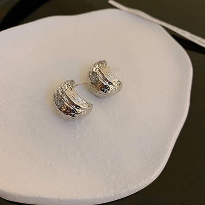 retro c shape solid color metal plating women's earrings 1 pair