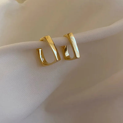 retro c shape solid color metal plating women's earrings 1 pair