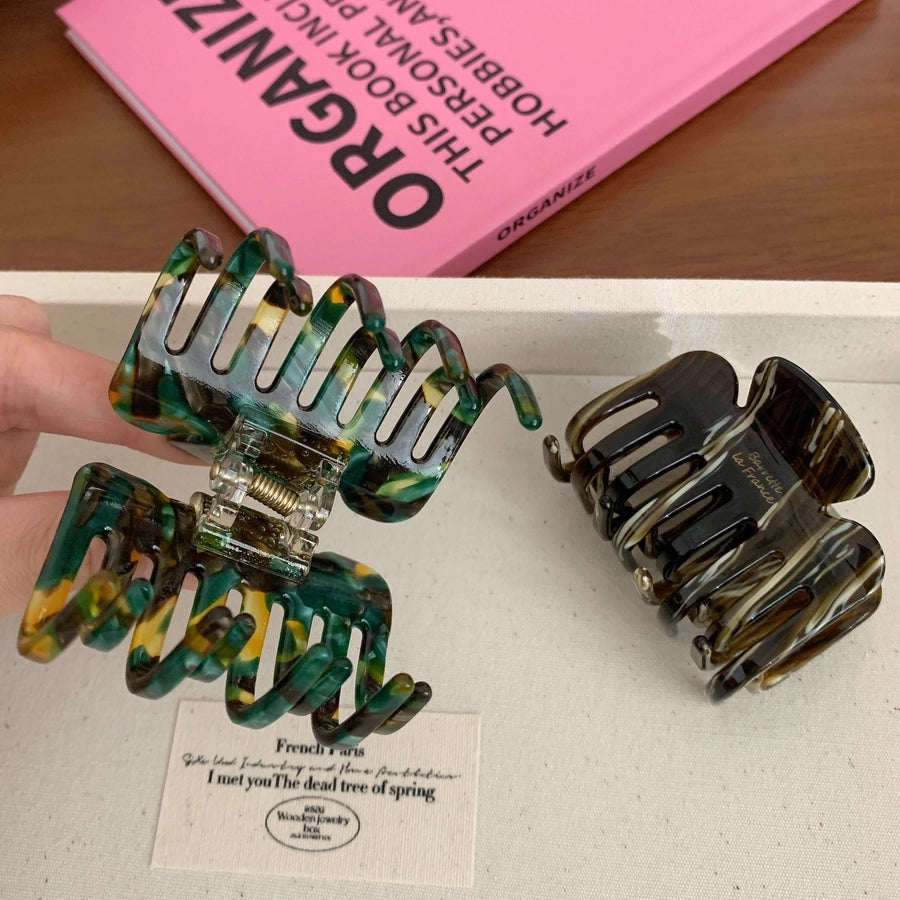 Women's Simple Style Classic Style Irregular Acetic acid sheets Hair Claws