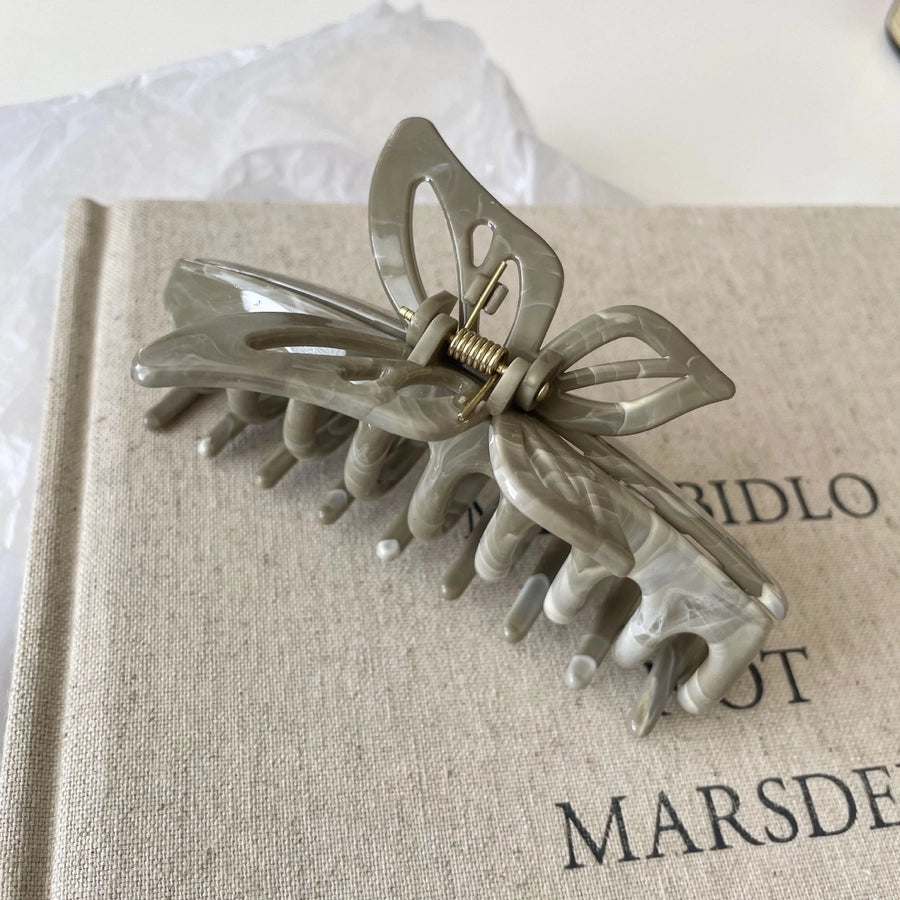 Women's Sweet Cool Style Butterfly Metal Plating Hair Claws