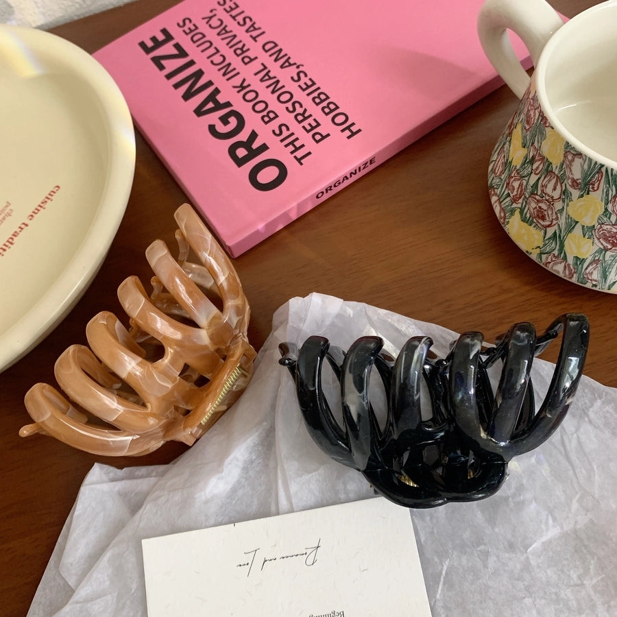 Women's Casual Simple Style Solid Color Plastic Hair Claws