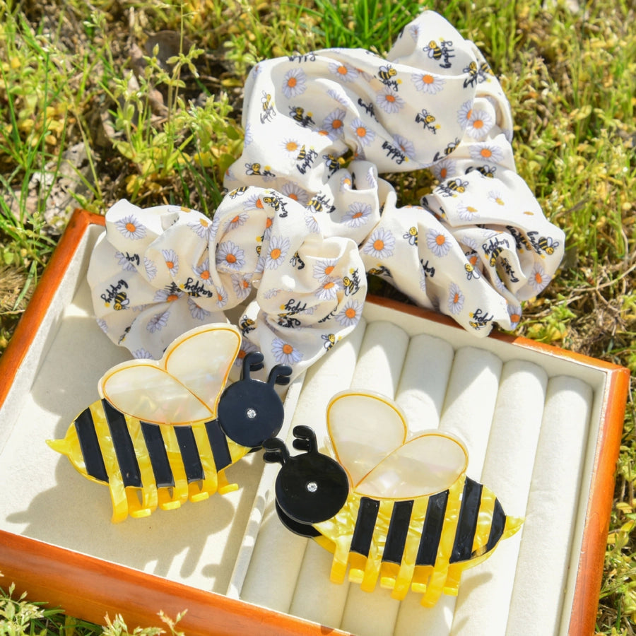 YHJ Hair Accessories  New Acetic Acid Diamond Bees Grab Clip Large Hairpin Back Hair Shark Clip Hair Grab