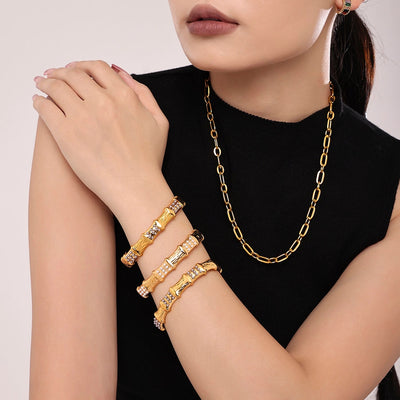 Elegant Luxurious Geometric 304 Stainless Steel 18K Gold Plated Artificial Pearls Bangle In Bulk
