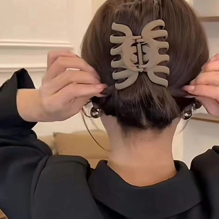 simple style solid color plastic hair claws