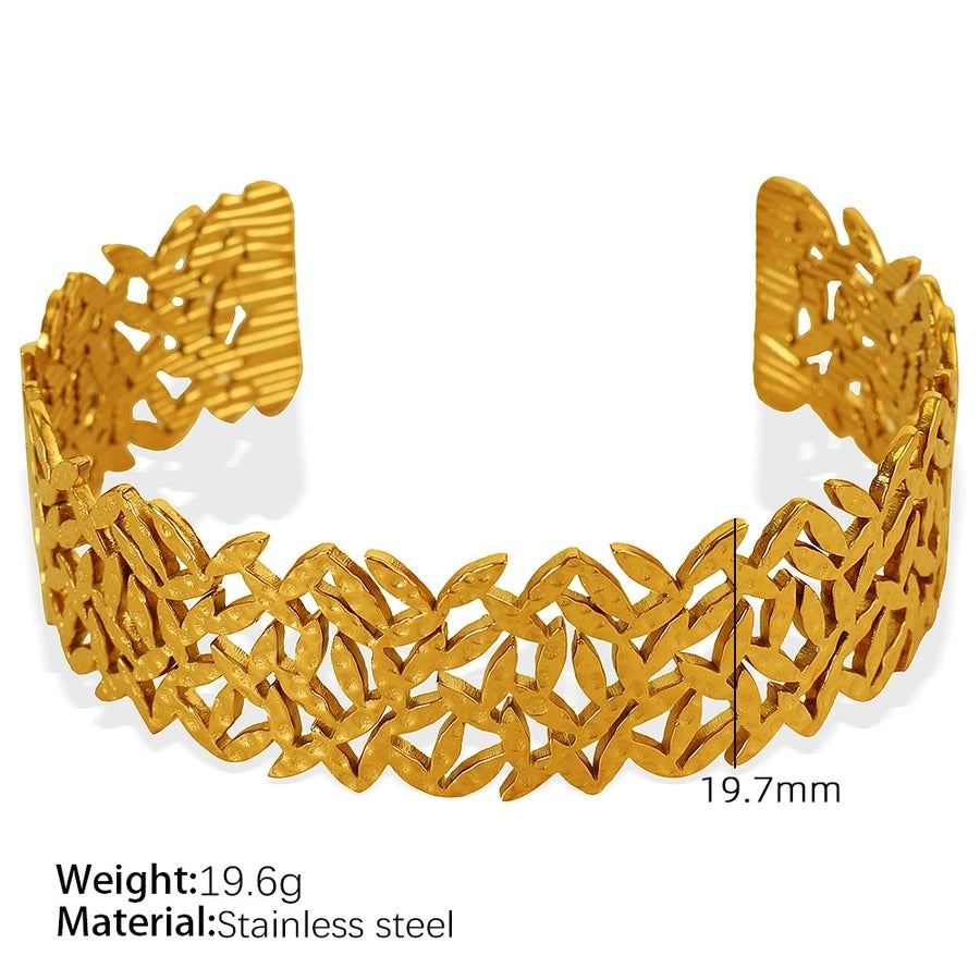 Simple Style Leaves Solid Color Flower Titanium Steel 18K Gold Plated Bangle In Bulk