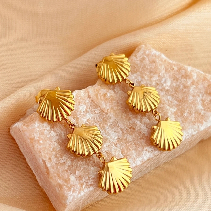 1 Pair Elegant Vacation Sector Shell Polishing 304 Stainless Steel 18K Gold Plated Drop Earrings