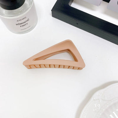 women's simple style triangle plastic hair claws