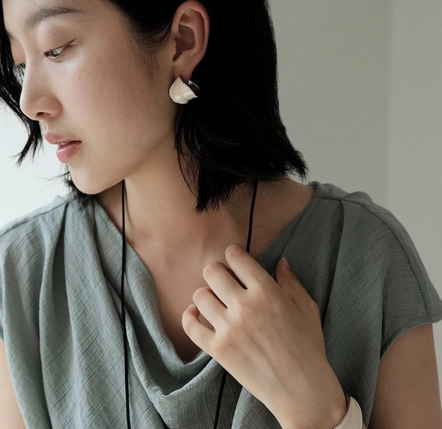 1 Pair Elegant Artistic Commute Geometric Epoxy Brass 24K Gold Plated Earrings