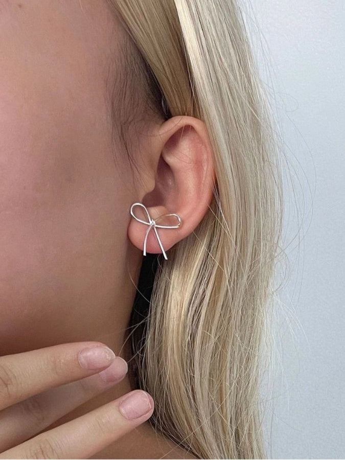 Women's bowknot earrings  lightweight  simple butterfly fashion elegant simple line ear studs earrings