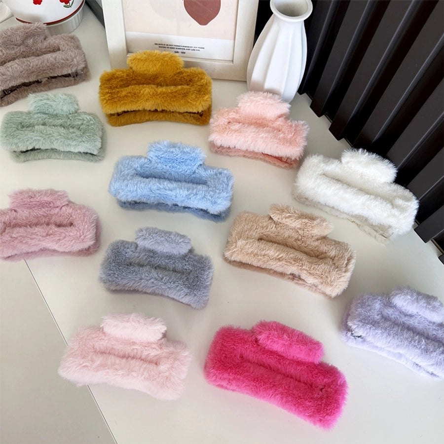 Women's Simple Style Solid Color PC Plush Hair Claws