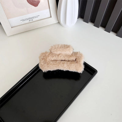 Women's Simple Style Solid Color PC Plush Hair Claws