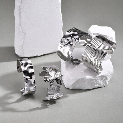 IG Style Exaggerated Classic Style Solid Color Feather Flower 201 Stainless Steel 18K Gold Plated Wide Bracelet In Bulk