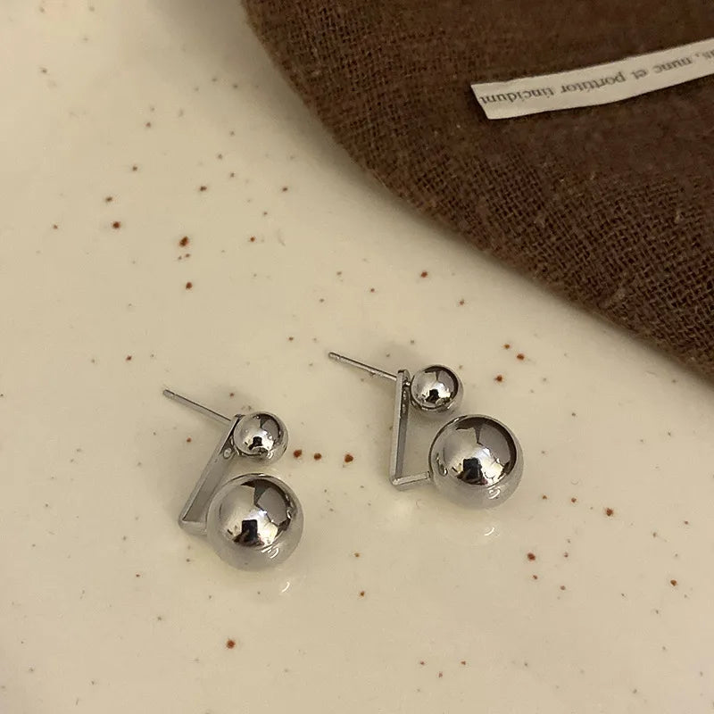 retro c shape solid color metal plating women's earrings 1 pair