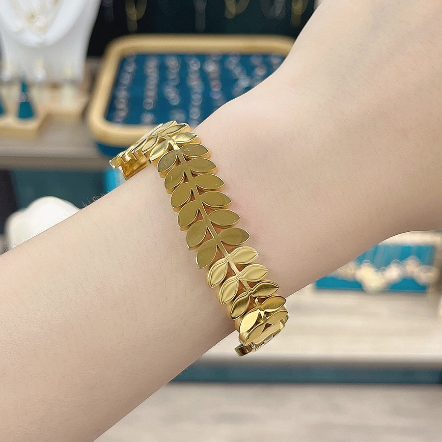 Simple Style Commute Geometric Grain 18K Gold Plated Gold Plated 304 Stainless Steel  Bangle