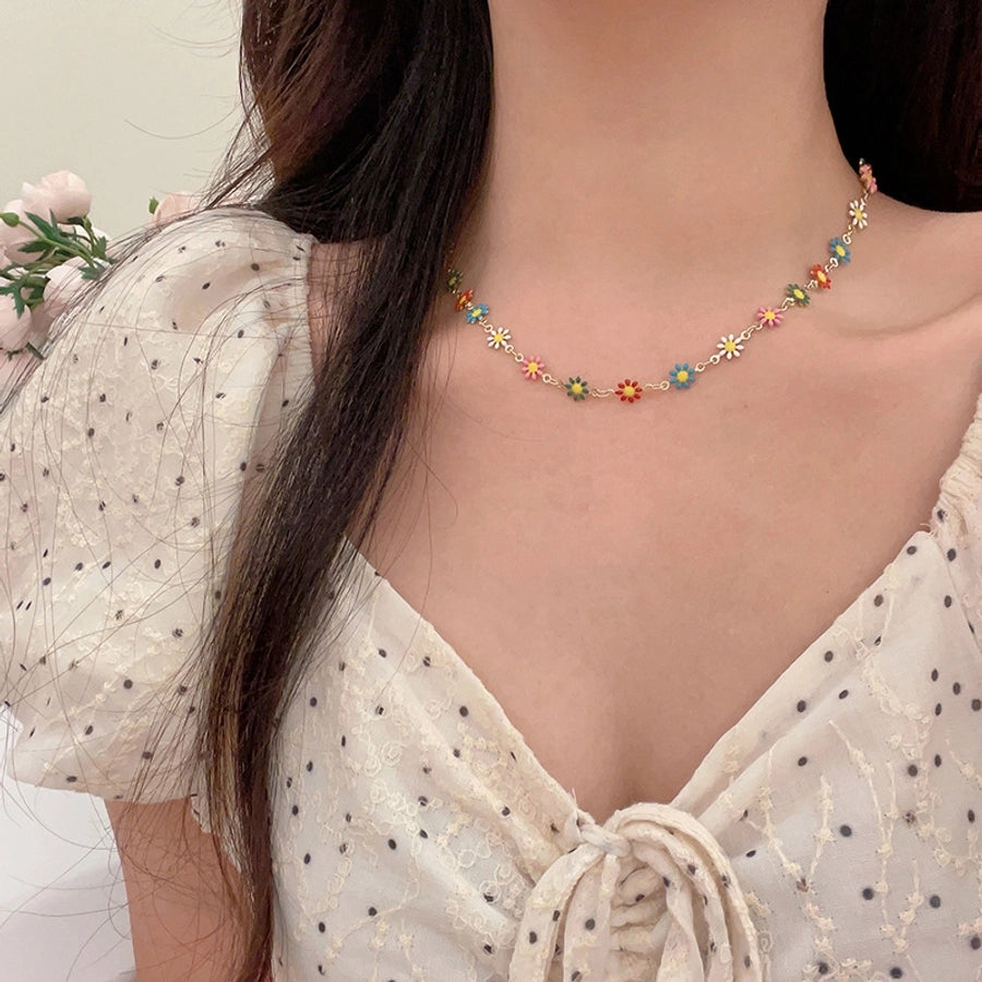 Copper Enamel Plating Daisy Necklace