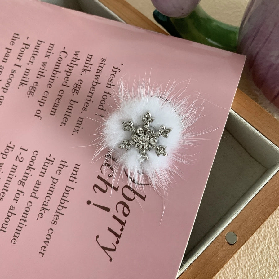 Women's Korean Style Bow Knot Flannel Hair Claws