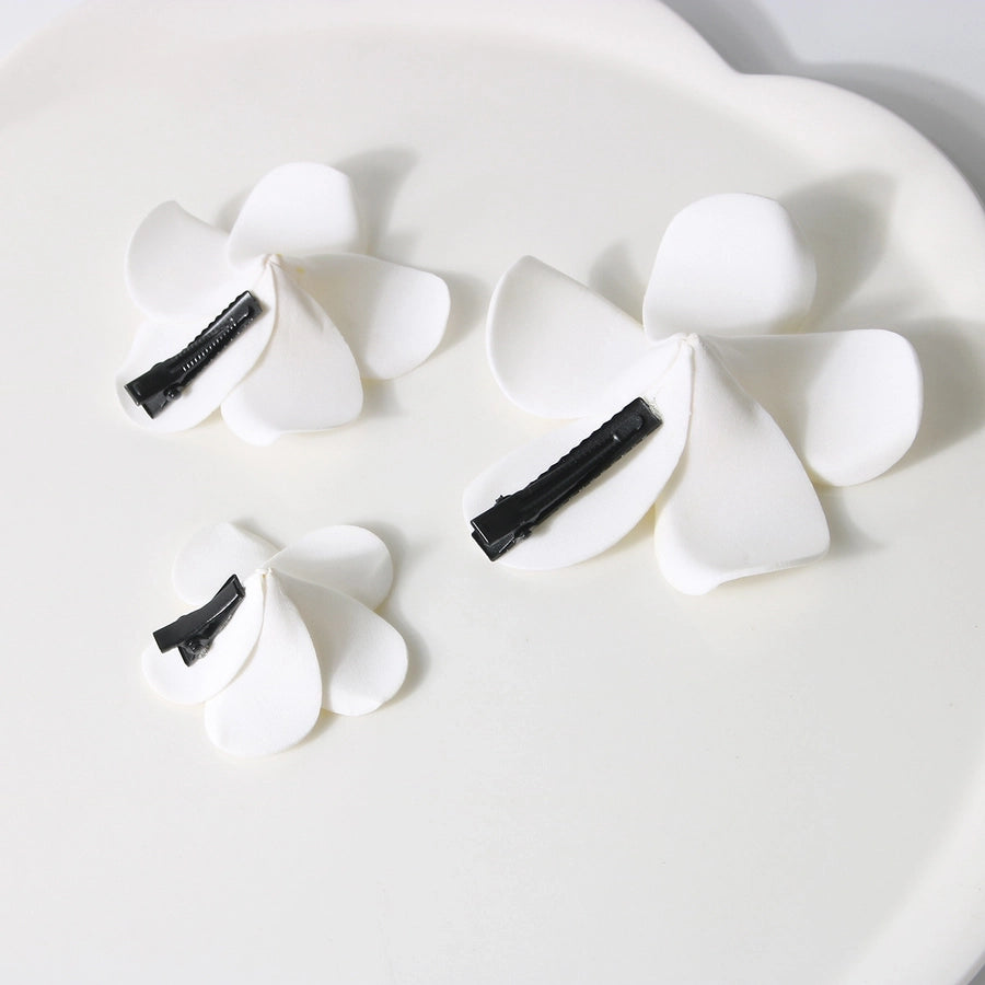 Women's Sweet Flower Plastic Metal Inlay Pearl Hair Clip
