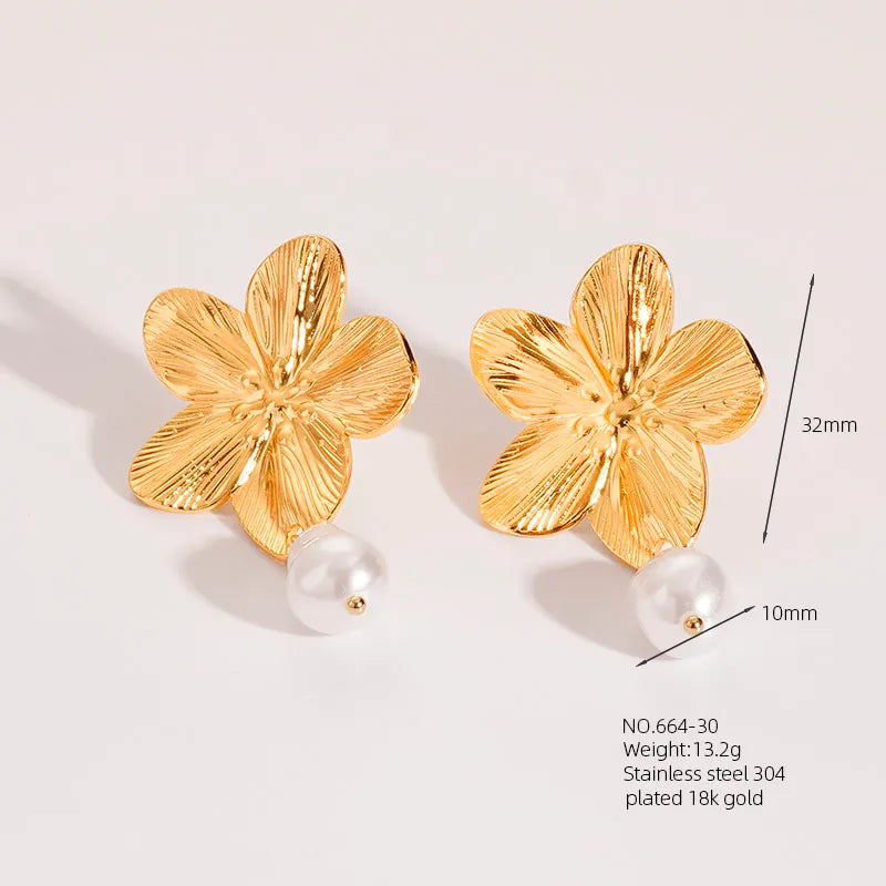 1 Pair Retro French Style Classic Style Geometric Flower 304 Stainless Steel Artificial Pearls 18K Gold Plated Imitation Gold  Ear Studs