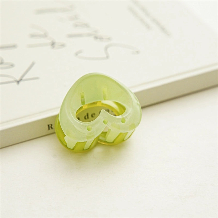 sweet heart shape plastic resin hollow out hair claws