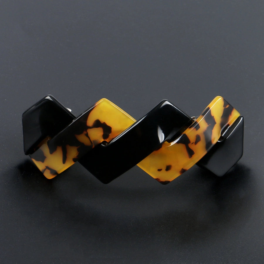 Women's Retro Simple Style Twist Acetic acid sheets Hair Clip