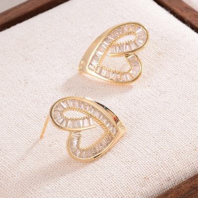 1 Pair Romantic Shiny Heart Shape Inlay Copper Zircon 18K Gold Plated Ear Studs