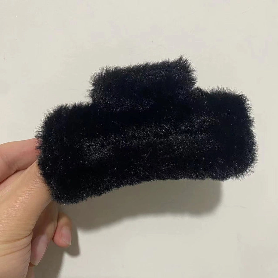 Korean Simple Plush Grab Clip Girl Autumn and Winter New Back Head Hair Clip Elegant Hair Grab Shark Clip Hair Accessories