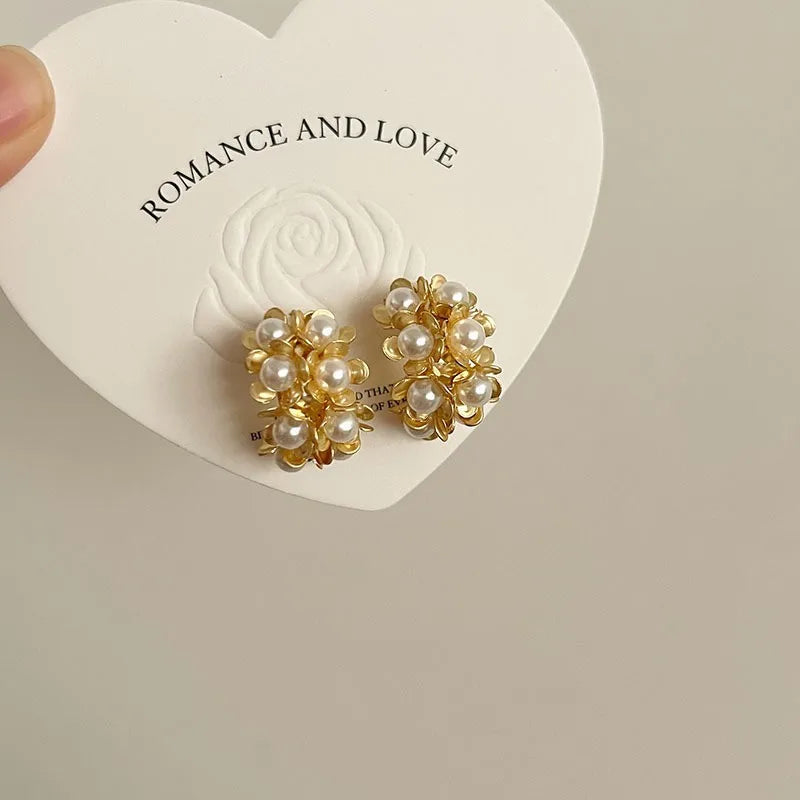 1 Pair Elegant Lady Geometric Heart Shape Plating Alloy Drop Earrings Ear Studs