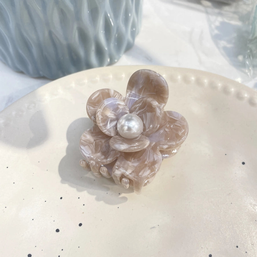 Women's Elegant Simple Style Flower Acetic acid sheets Inlay Artificial Pearls Hair Claws