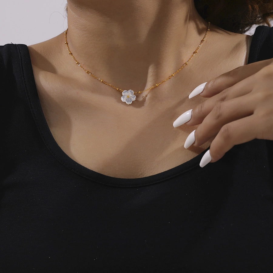 Jewelry Elegant Flower Titanium Steel Pendant Necklace