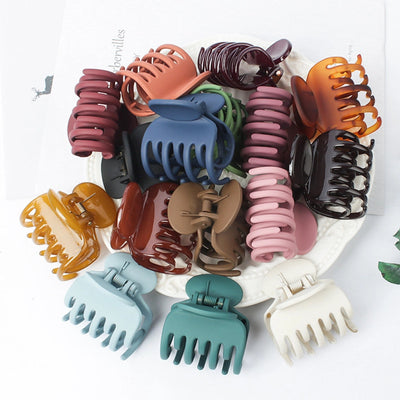 simple style solid color plastic resin hollow out hair claws 1 piece