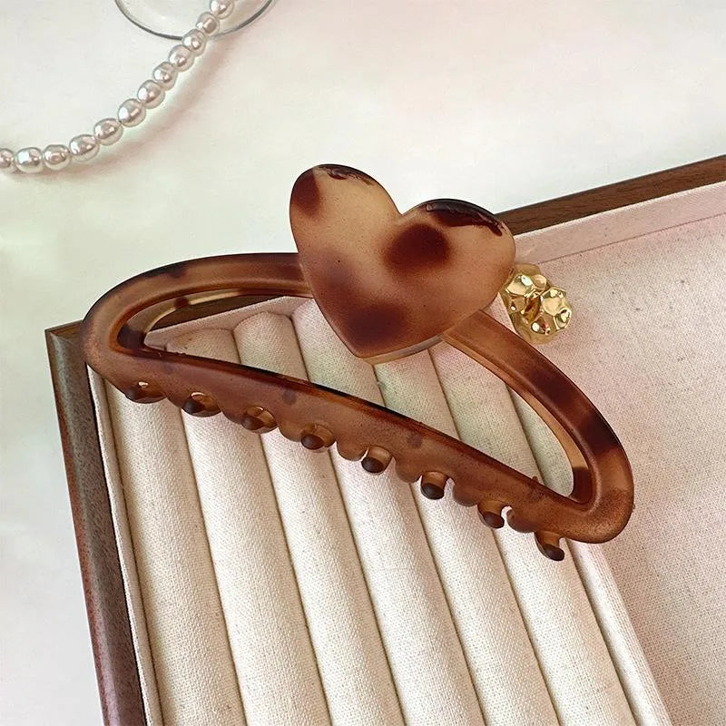 Women's Retro Flower Arylic Hair Claws