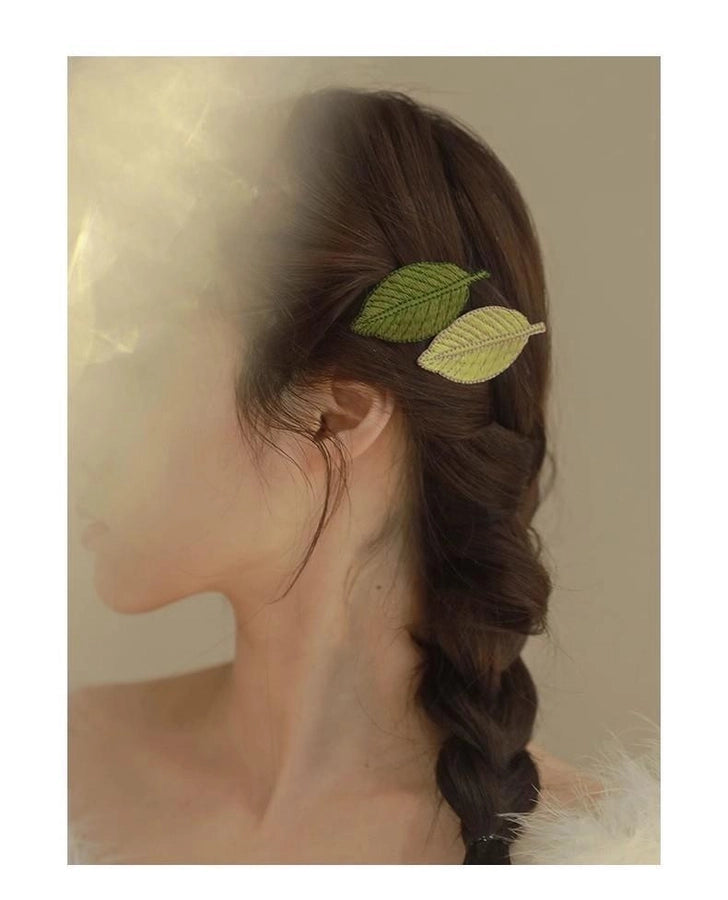 Embroidered leaves! Fresh hairpin! Exquisite bangs clip forehead high-grade Leaf side clip headdress broken hairpin