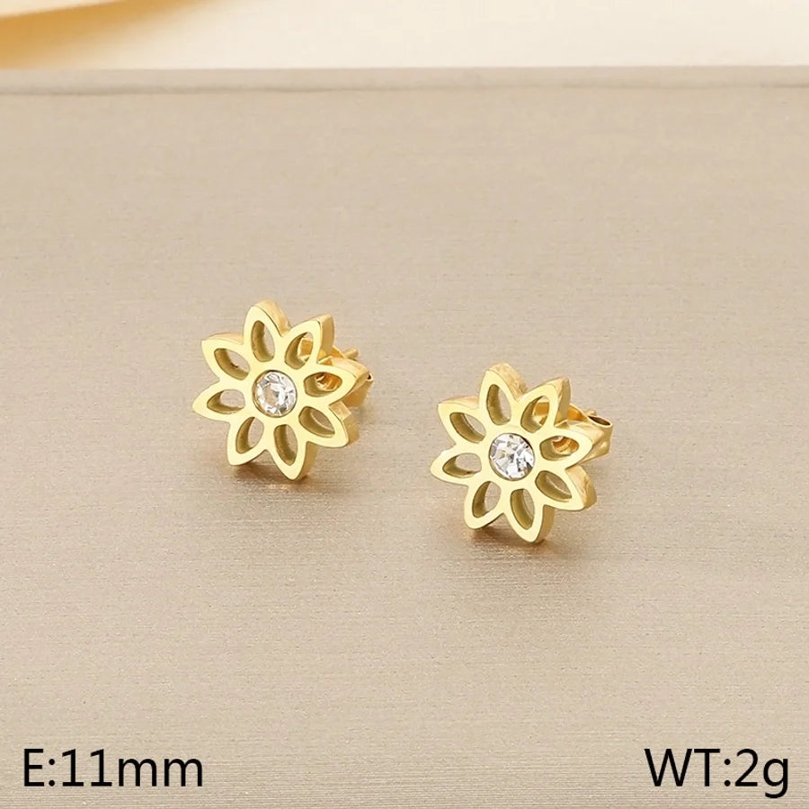 1 Pair Vintage Style Flower Hollow Out Inlay 304 Stainless Steel Zircon 18K Gold Plated Ear Studs